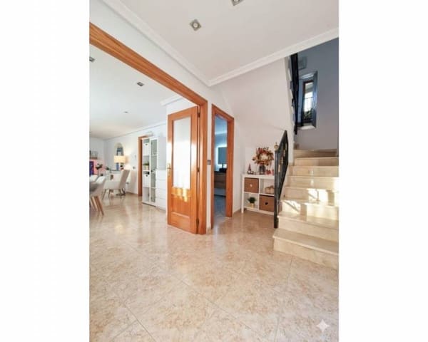 3 sypialnia Dom szeregowy na sprzedaż w La Florida, Orihuela z basenem - 295 000 € (Ref: 9405795)