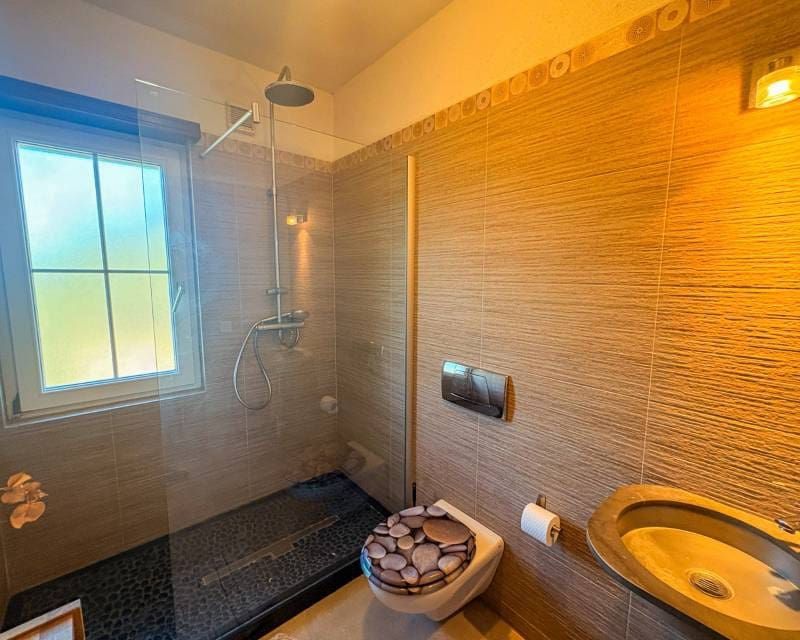 6 camera da letto Villa in vendita in Las Bayas con piscina garage - 825.000 € (Rif: 9412757)