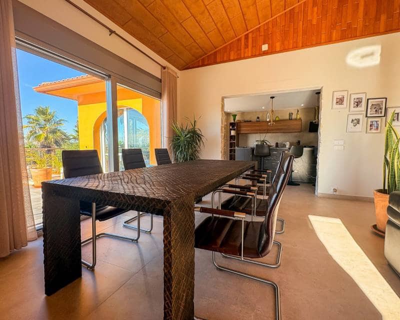 6 camera da letto Villa in vendita in Las Bayas con piscina garage - 825.000 € (Rif: 9412757)