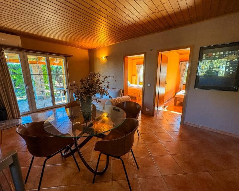 6 soverom Villa til salgs i Las Bayas med svømmebasseng garasje - € 820 000 (Ref: 9412757)