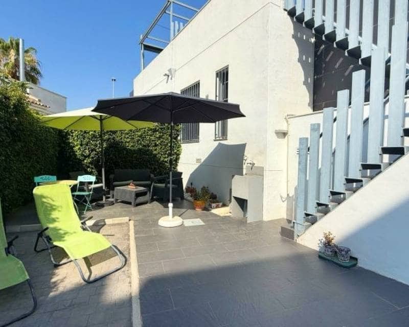 2 Zimmer Doppelhaus zu verkaufen in Villamartin mit Pool Garage - 239.995 € (Ref: 9413230)