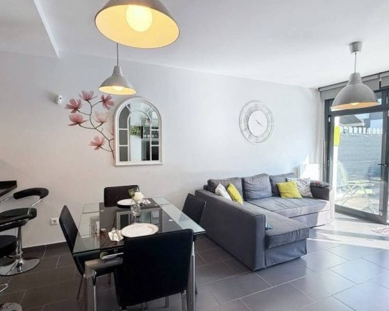 2 Zimmer Doppelhaus zu verkaufen in Villamartin mit Pool Garage - 239.995 € (Ref: 9413230)