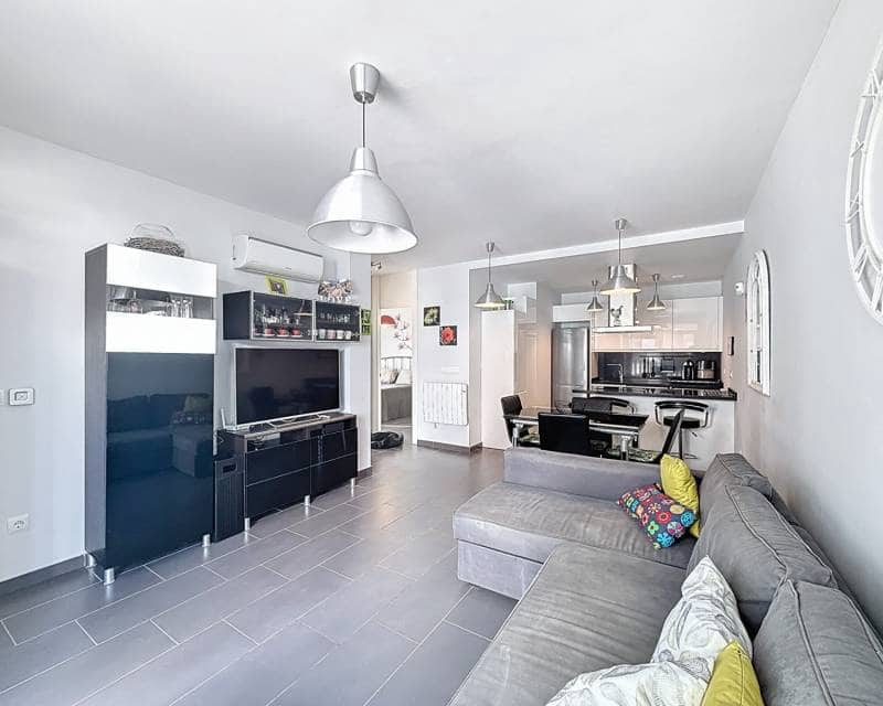 2 Zimmer Doppelhaus zu verkaufen in Villamartin mit Pool Garage - 239.995 € (Ref: 9413230)