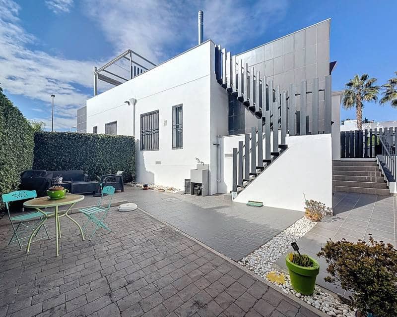 2 Zimmer Doppelhaus zu verkaufen in Villamartin mit Pool Garage - 239.995 € (Ref: 9413230)