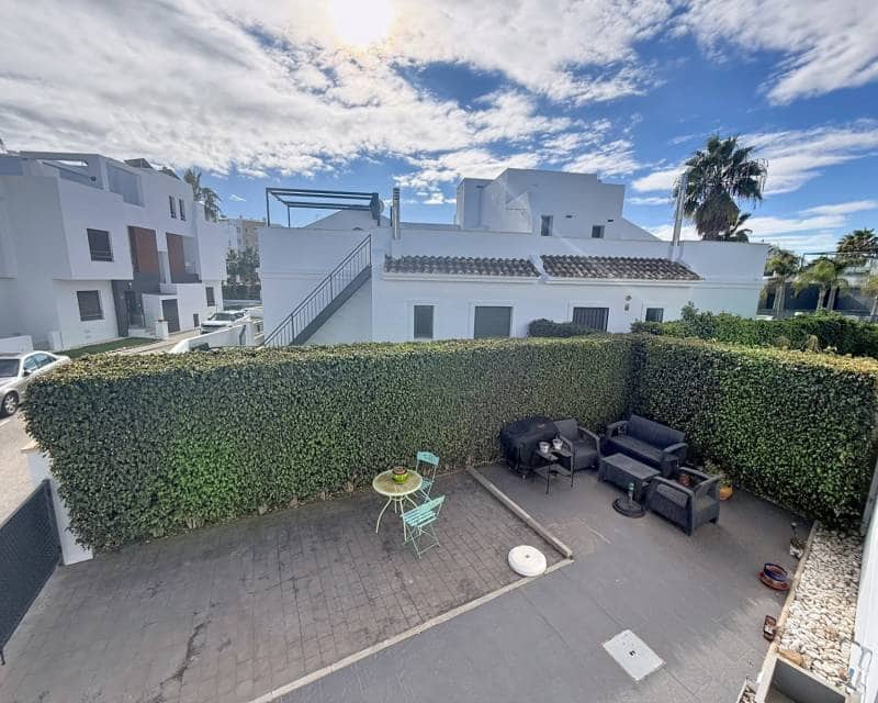 2 Zimmer Doppelhaus zu verkaufen in Villamartin mit Pool Garage - 239.995 € (Ref: 9413230)