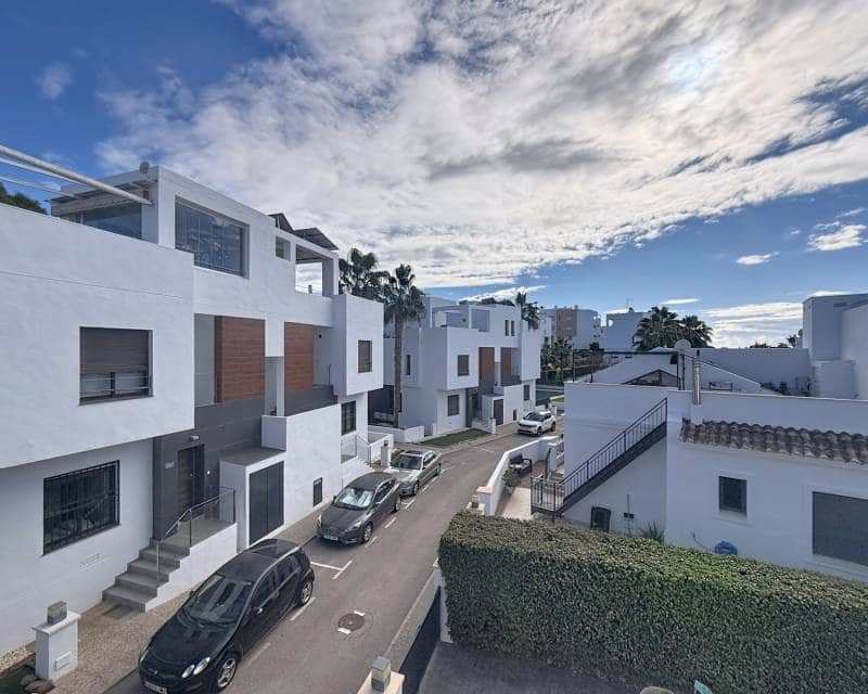 2 Zimmer Doppelhaus zu verkaufen in Villamartin mit Pool Garage - 239.995 € (Ref: 9413230)