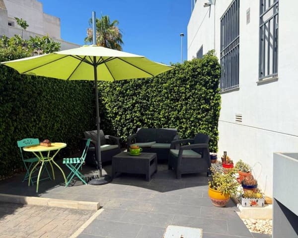 2 soveværelse Semi-Rækkehus til salg i Villamartin, Orihuela med swimmingpool garage - € 239.995 (Ref: 9413230)