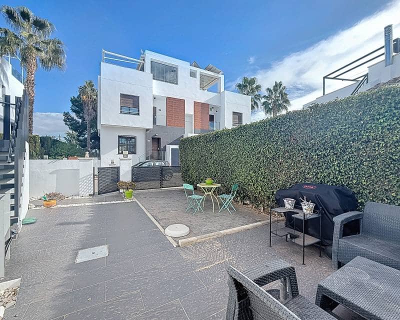 2 Zimmer Doppelhaus zu verkaufen in Villamartin mit Pool Garage - 239.995 € (Ref: 9413230)