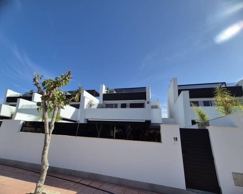 3 makuuhuone Huoneisto myytävänä paikassa Santiago de la Ribera mukana uima-altaan 
autotalli - 699 900 € (Ref: 9414557)