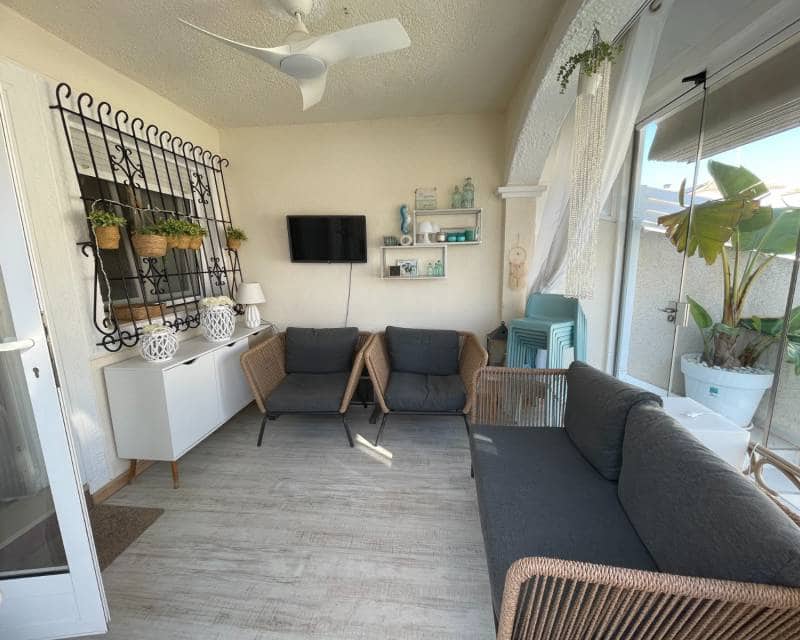 3 slaapkamer Rijtjeshuis te koop in Torre de la Horadada met zwembad - € 399.000 (Ref: 9414845)