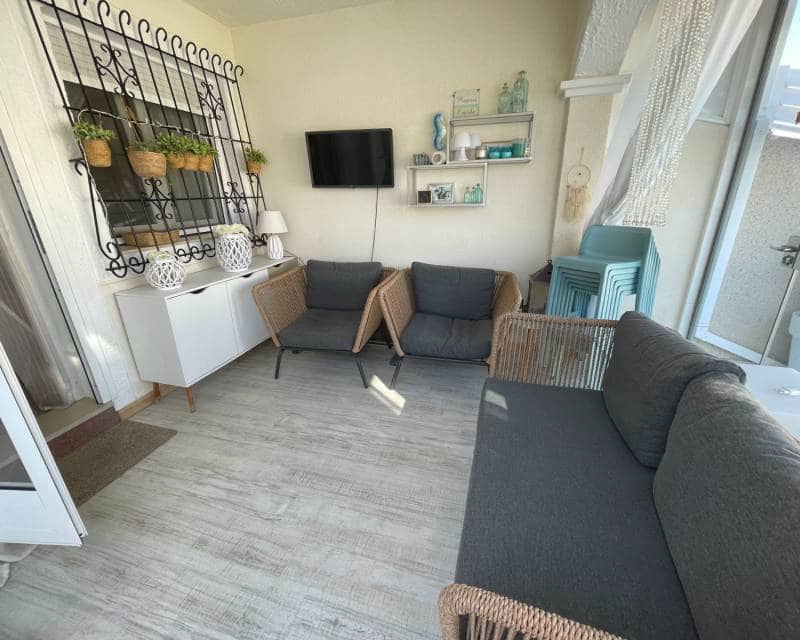 3 slaapkamer Rijtjeshuis te koop in Torre de la Horadada met zwembad - € 399.000 (Ref: 9414845)