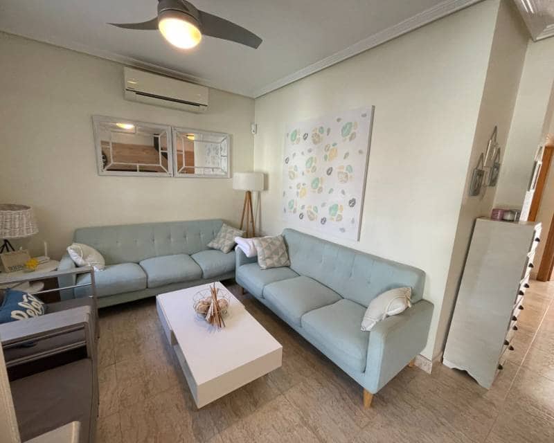 3 slaapkamer Rijtjeshuis te koop in Torre de la Horadada met zwembad - € 399.000 (Ref: 9414845)