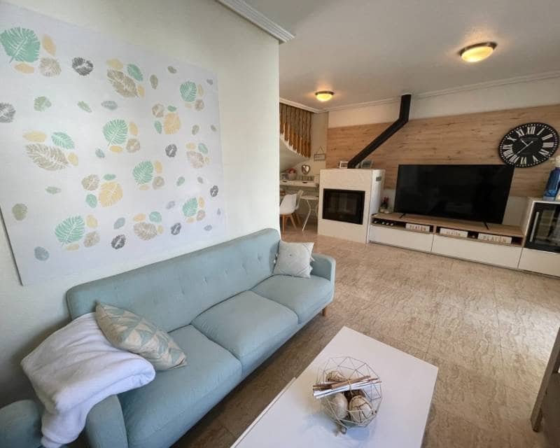 3 slaapkamer Rijtjeshuis te koop in Torre de la Horadada met zwembad - € 399.000 (Ref: 9414845)