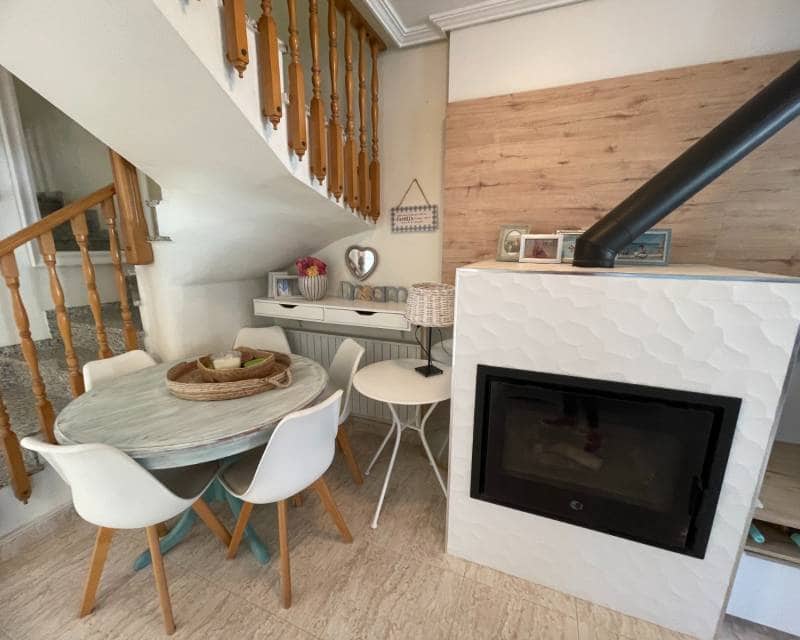 3 slaapkamer Rijtjeshuis te koop in Torre de la Horadada met zwembad - € 399.000 (Ref: 9414845)