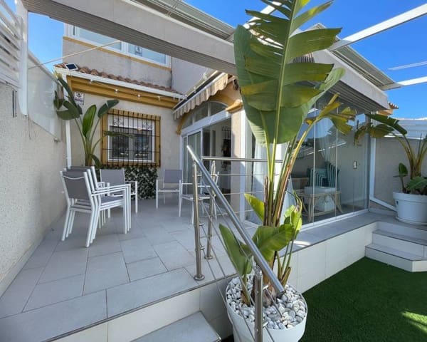 3 slaapkamer Rijtjeshuis te koop in Torre de la Horadada, Pilar de la Horadada met zwembad - € 399.000 (Ref: 9414845)