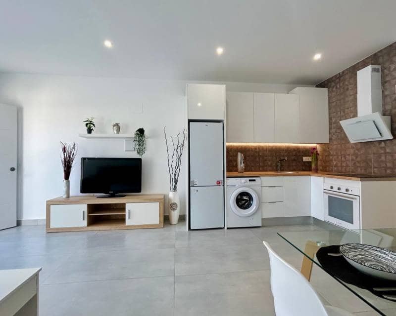 2 chambre Villa/Maison Mitoyenne à vendre à Torrevieja - 149 900 € (Ref: 9417866)