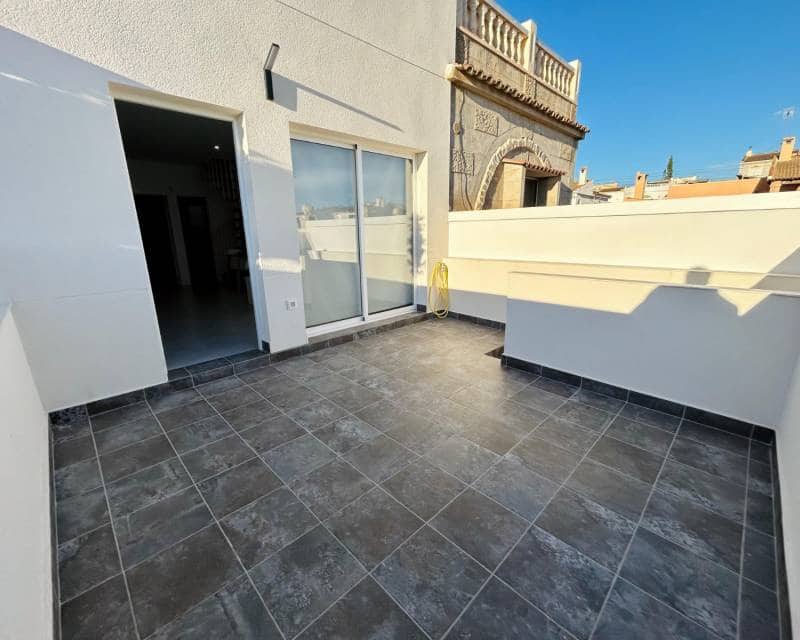 2 chambre Villa/Maison Mitoyenne à vendre à Torrevieja - 149 900 € (Ref: 9417866)