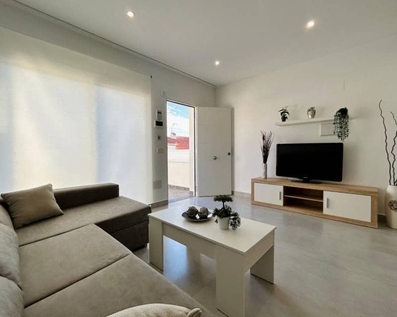 2 chambre Villa/Maison Mitoyenne à vendre à Torrevieja - 149 900 € (Ref: 9417866)