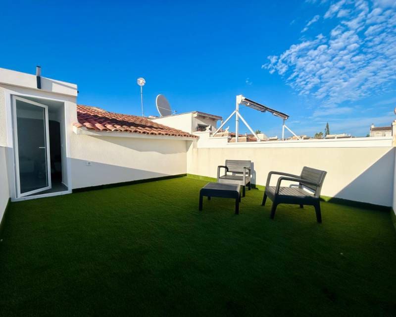 2 chambre Villa/Maison Mitoyenne à vendre à Torrevieja - 149 900 € (Ref: 9417866)