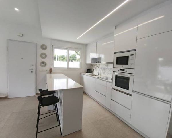 3 bedroom Semi-detached Villa for sale in San Pedro del Pinatar ciudad, San Pedro del Pinatar with pool garage - € 412,000 (Ref: 9426272)