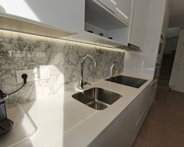 3 bedroom Semi-detached Villa for sale in San Pedro del Pinatar ciudad, San Pedro del Pinatar with pool garage - € 412,000 (Ref: 9426272)