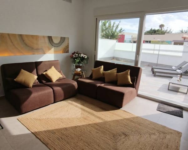 3 bedroom Semi-detached Villa for sale in San Pedro del Pinatar ciudad, San Pedro del Pinatar with pool garage - € 412,000 (Ref: 9426272)