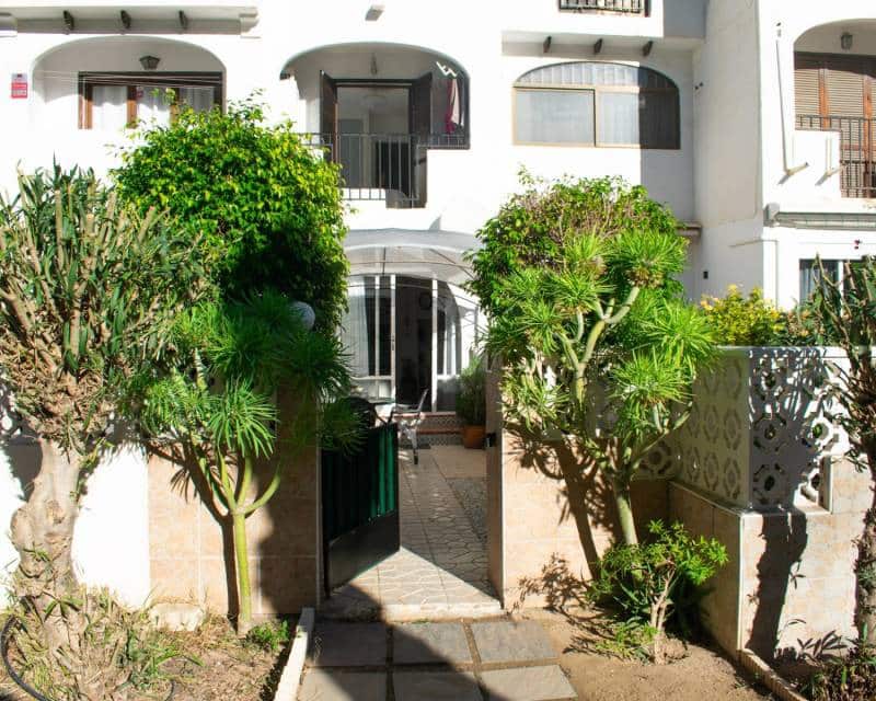 Apartamento de 1 habitación en Torrevieja en venta con piscina - 129.000 € (Ref: 9426273)