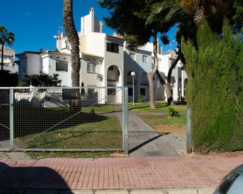 Apartamento de 1 habitación en Torrevieja en venta con piscina - 129.000 € (Ref: 9426273)