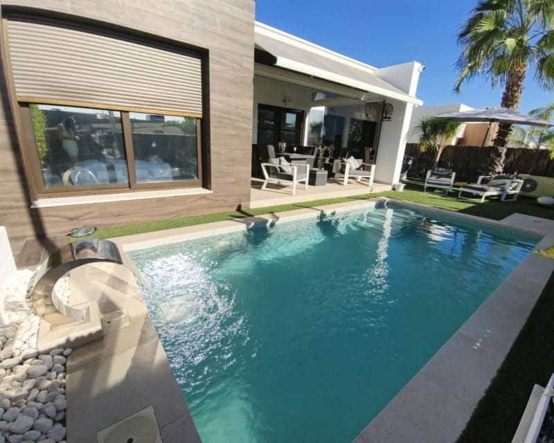 3 bedroom Villa for sale in Vistabella with pool - € 465,000 (Ref: 9427880)