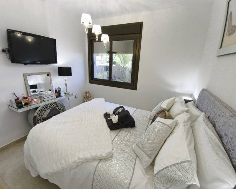 3 bedroom Villa for sale in Vistabella with pool - € 465,000 (Ref: 9427880)