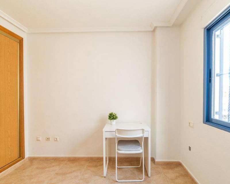 3 slaapkamer Penthouse te koop in Torrevieja - € 195.000 (Ref: 9431914)