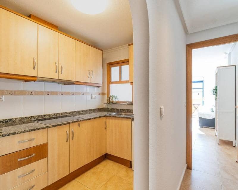 3 slaapkamer Penthouse te koop in Torrevieja - € 195.000 (Ref: 9431914)