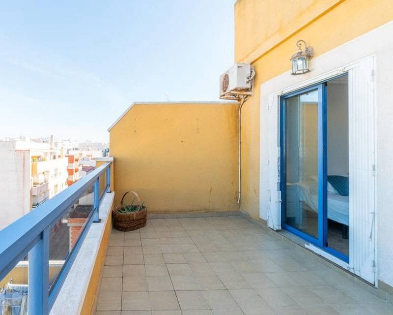 3 slaapkamer Penthouse te koop in Torrevieja - € 195.000 (Ref: 9431914)