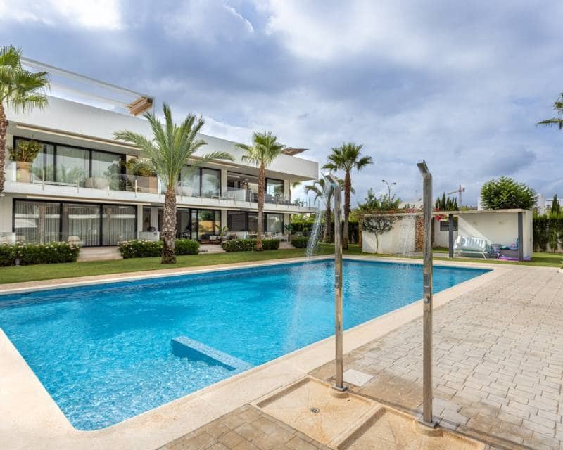 3 bedroom Townhouse for sale in Mar de Cristal with pool garage - € 299,000 (Ref: 9432379)