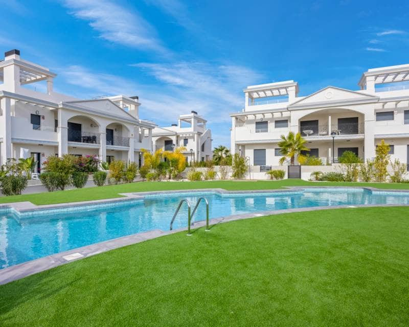 2 Zimmer Apartment zu verkaufen in Ciudad Quesada mit Pool Garage - 389.000 € (Ref: 9449430)