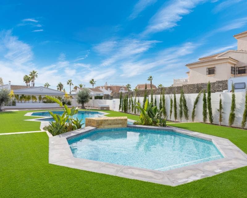 2 Zimmer Apartment zu verkaufen in Ciudad Quesada mit Pool Garage - 389.000 € (Ref: 9449430)