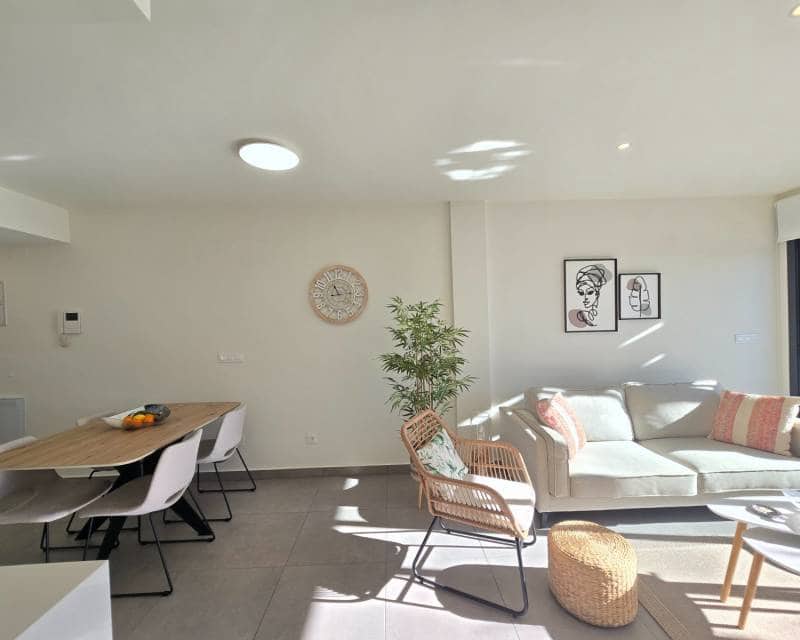 2 soveværelse Penthouse til salg i Villamartin med swimmingpool garage - € 335.000 (Ref: 9449431)