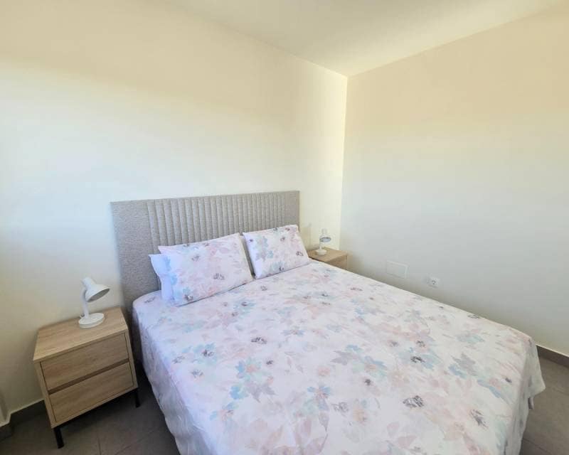 2 soveværelse Penthouse til salg i Villamartin med swimmingpool garage - € 335.000 (Ref: 9449431)