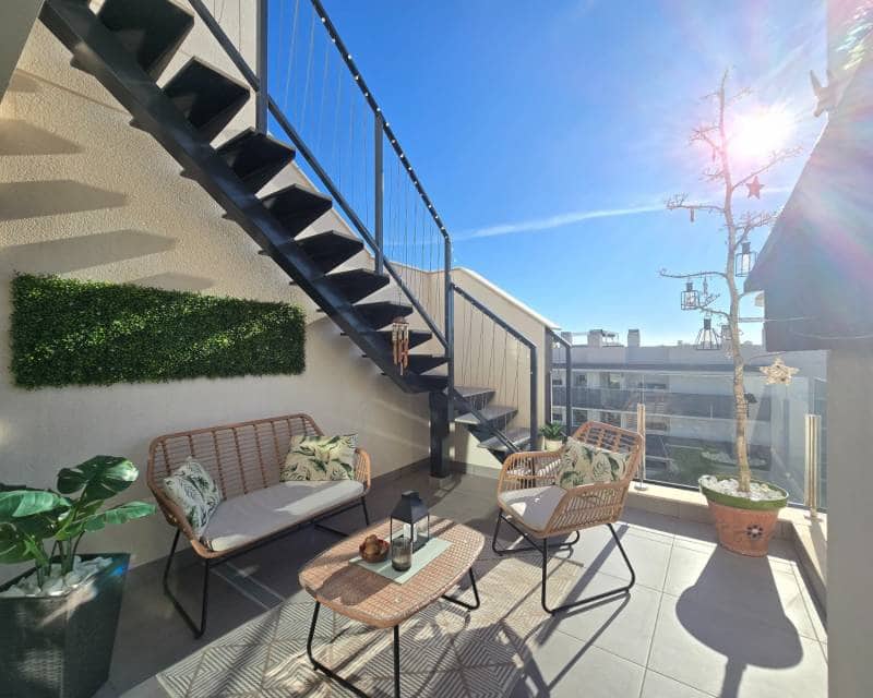 2 soveværelse Penthouse til salg i Villamartin med swimmingpool garage - € 335.000 (Ref: 9449431)