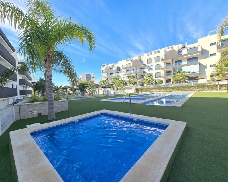 2 soveværelse Penthouse til salg i Villamartin med swimmingpool garage - € 335.000 (Ref: 9449431)