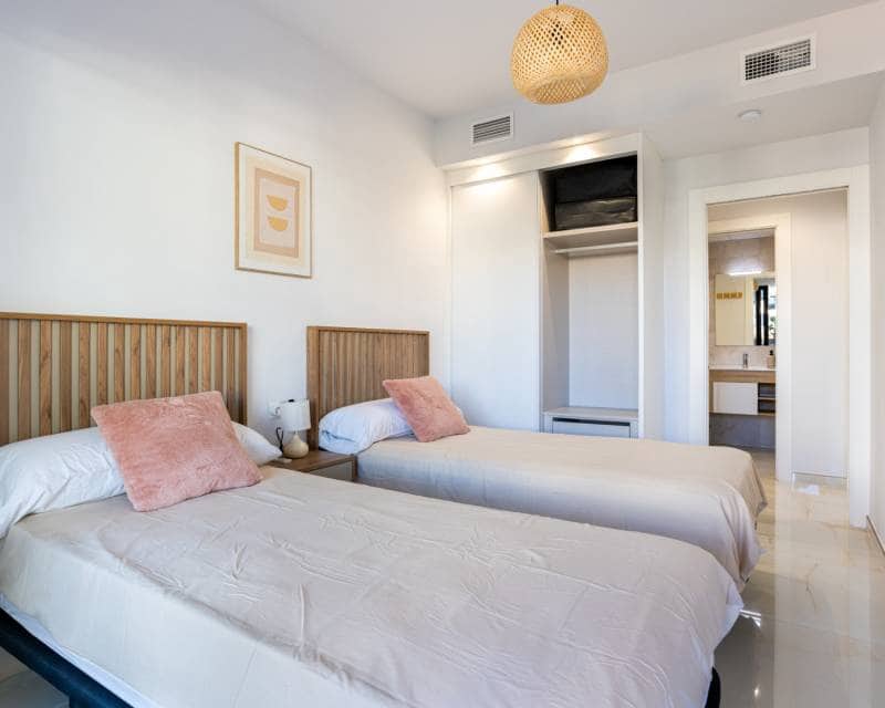 2 bedroom Apartment for sale in Los Altos with pool garage - € 295,000 (Ref: 9449457)