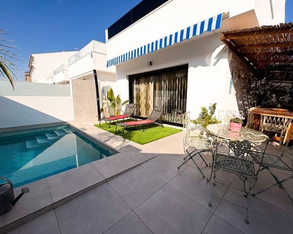 3 soveværelse Semi-Rækkehus til salg i San Pedro del Pinatar ciudad, San Pedro del Pinatar med swimmingpool - € 420.000 (Ref: 9450014)