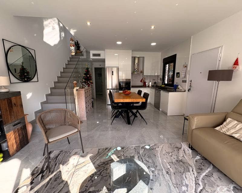 3 slaapkamer Halfvrijstaande villa te koop in San Pedro del Pinatar met zwembad - € 420.000 (Ref: 9450014)