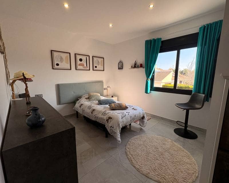 3 slaapkamer Halfvrijstaande villa te koop in San Pedro del Pinatar met zwembad - € 420.000 (Ref: 9450014)