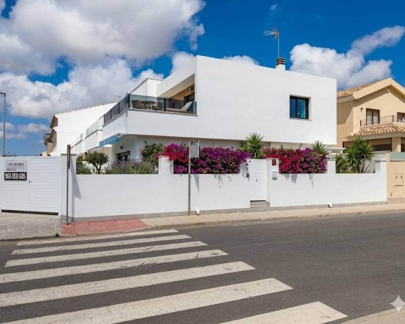3 bedroom Semi-detached Villa for sale in San Pedro del Pinatar with pool - € 420,000 (Ref: 9450014)
