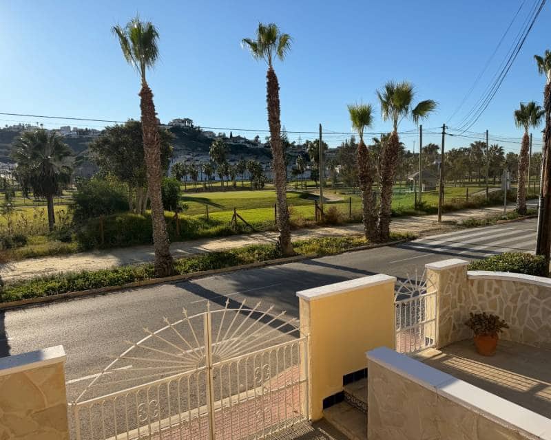 3 quarto Moradia Geminada para venda em La Marquesa com piscina garagem - 257 500 € (Ref: 9450015)