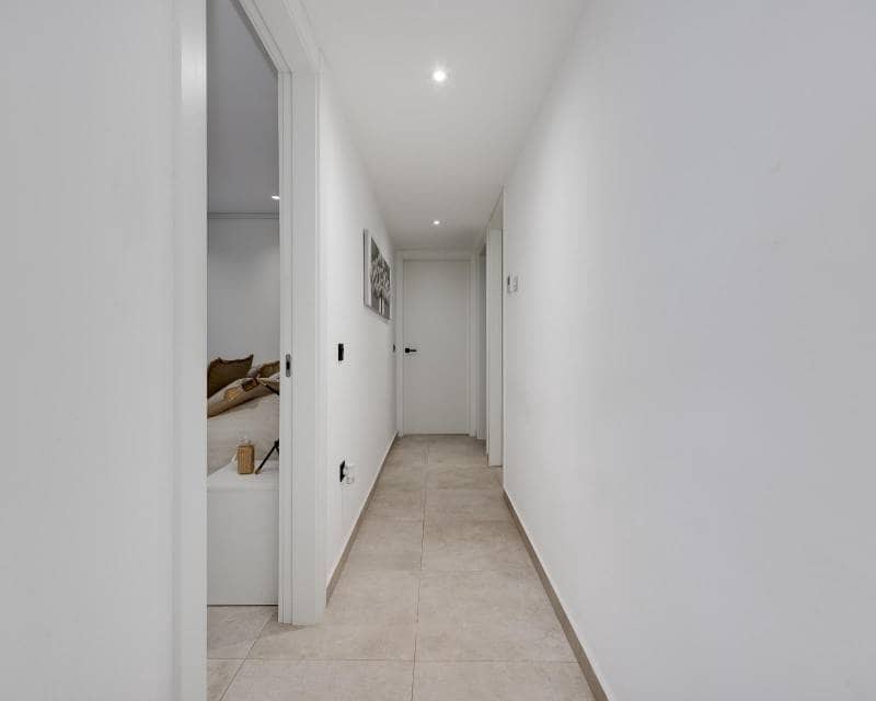 3 slaapkamer Appartement te koop in Torrevieja met garage - € 360.000 (Ref: 9451441)