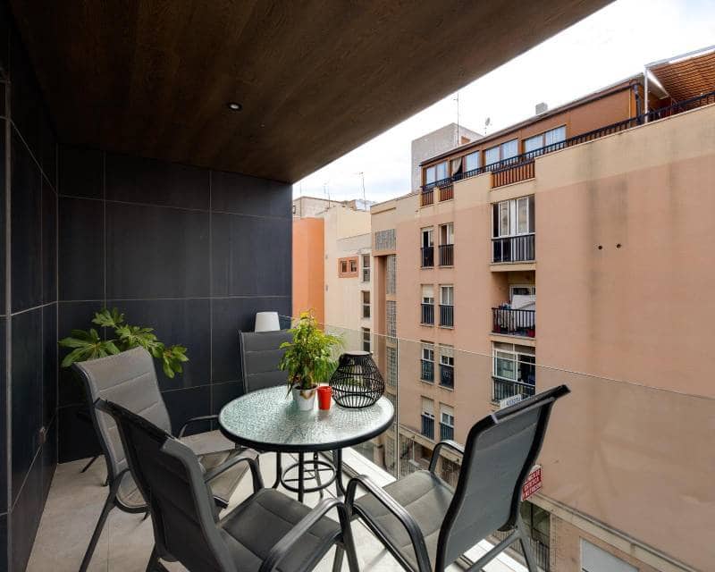 3 slaapkamer Appartement te koop in Torrevieja met garage - € 360.000 (Ref: 9451441)