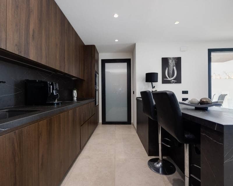 3 slaapkamer Appartement te koop in Torrevieja met garage - € 360.000 (Ref: 9451441)