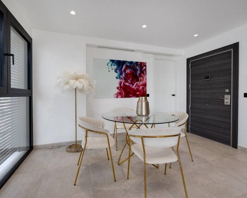 3 slaapkamer Appartement te koop in Torrevieja met garage - € 360.000 (Ref: 9451441)